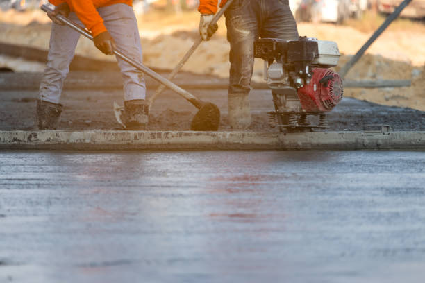 Best Commercial Concrete Services in Elk Plain, WA